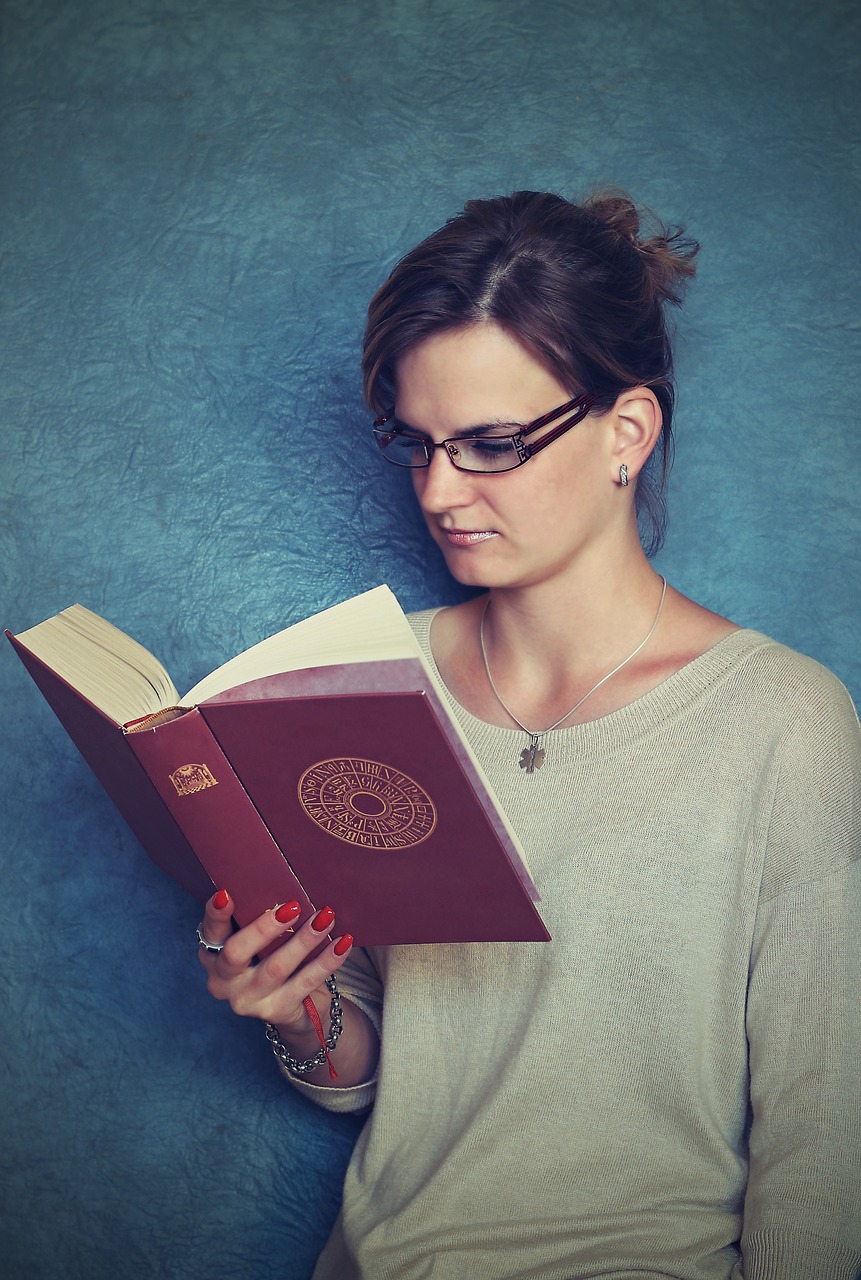 girl-reading-pupil-868784 girl, reading, pupil-868784.jpg