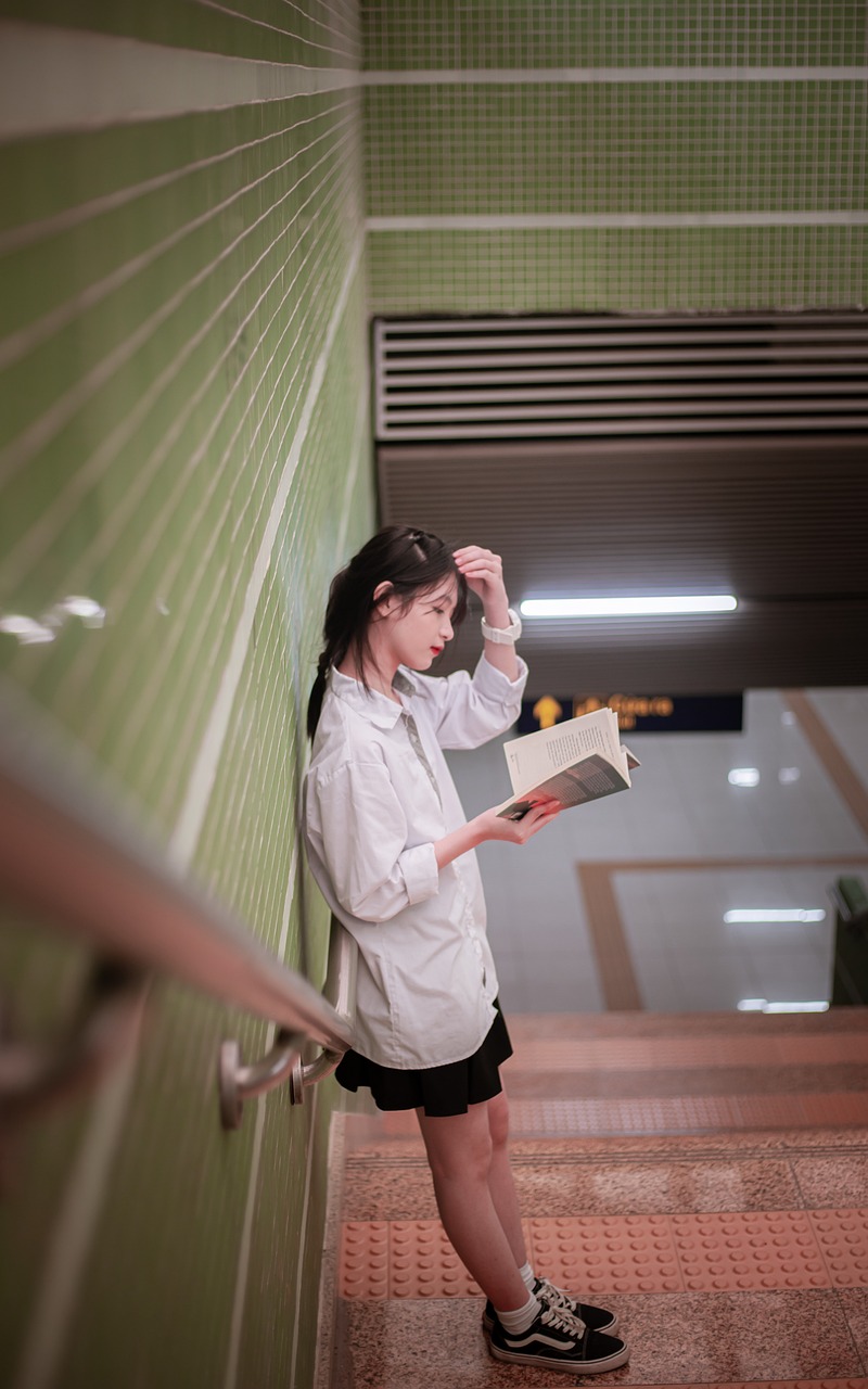 girl-student-model-7029035 girl, student, model-7029035.jpg